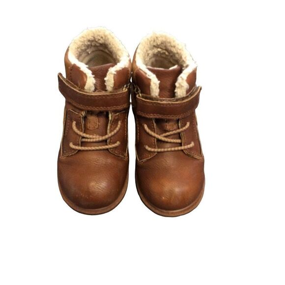 OshKosh Bgosh Other - Oshkosh Bgosh Winter Boots 8 Medium Little Boy Brown